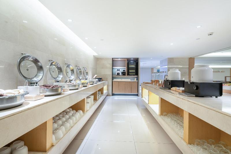 Отель Ji  Guangzhou Tianhe East Railway Station