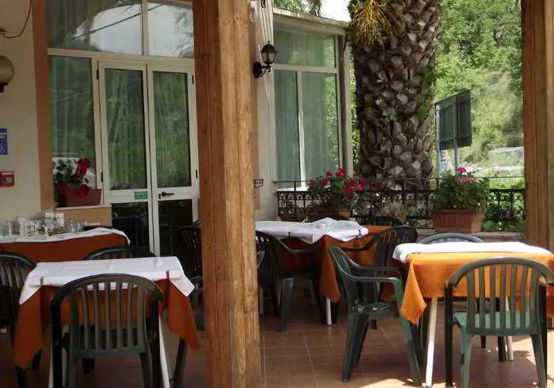 Hotelli Ristorante Mosaici