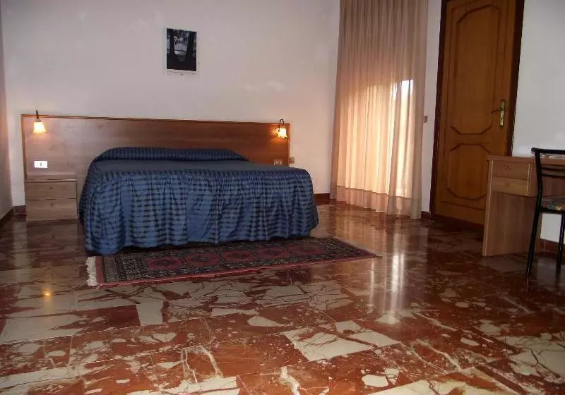 Hotelli Ristorante Mosaici