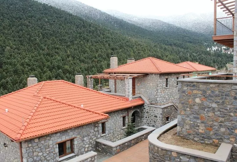 ホテル Nefeles Mainalon Luxury Residences & Lounge