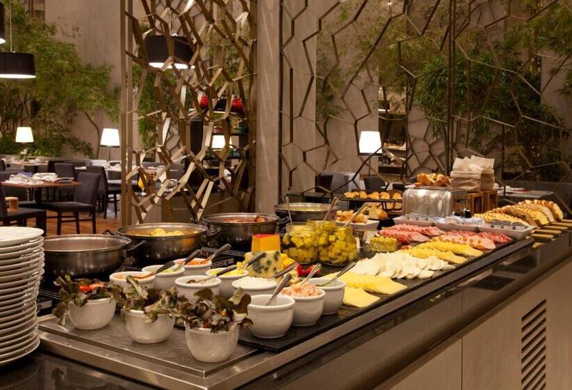 호텔 NH Curitiba The Five