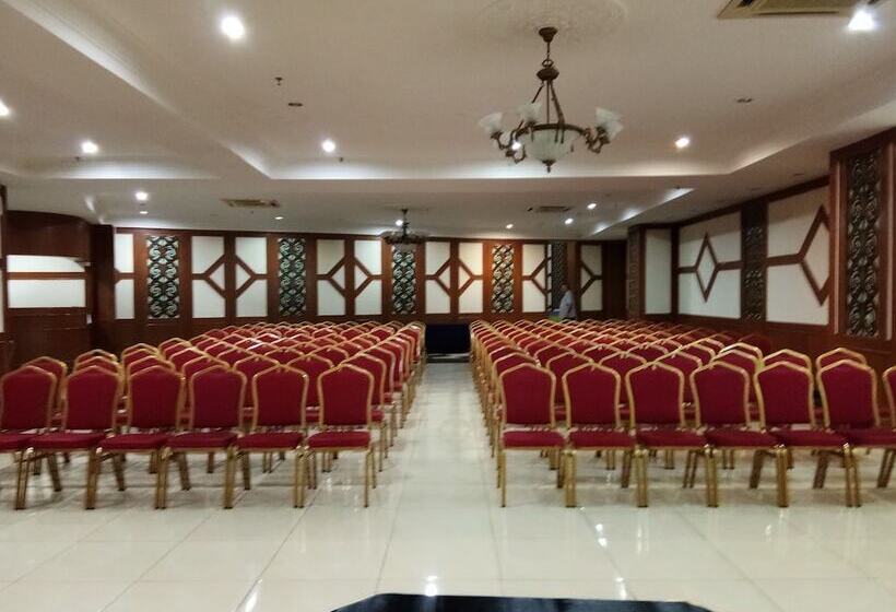 בית מלון כפרי Purnama