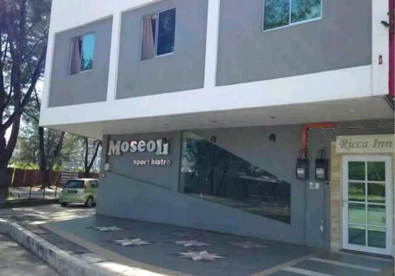 Hotel Ricca Inn