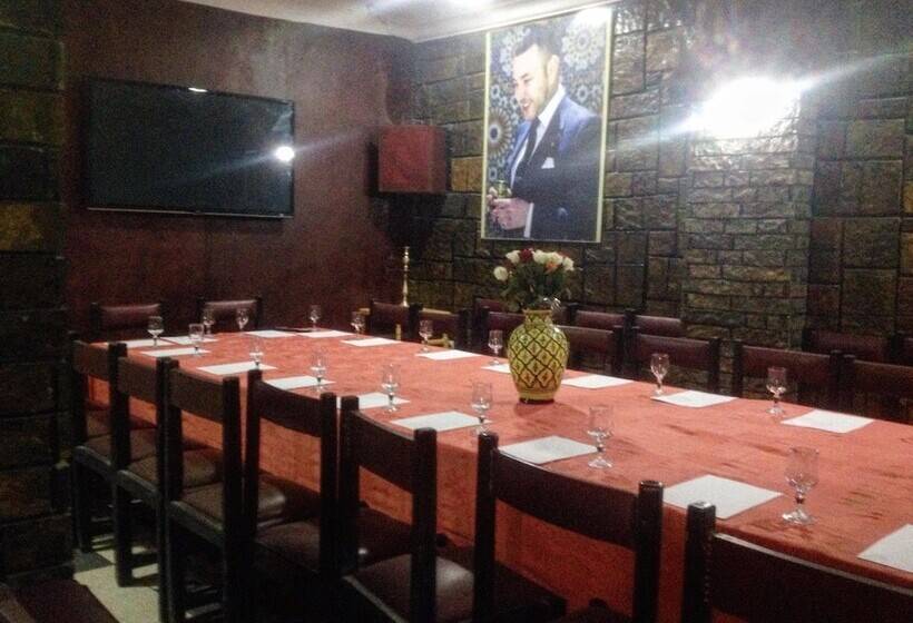 בית מלון כפרי Tiout