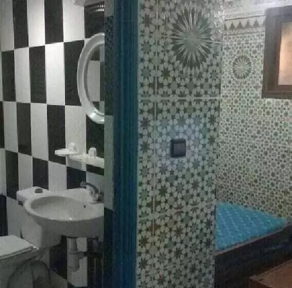 هتل Tiout