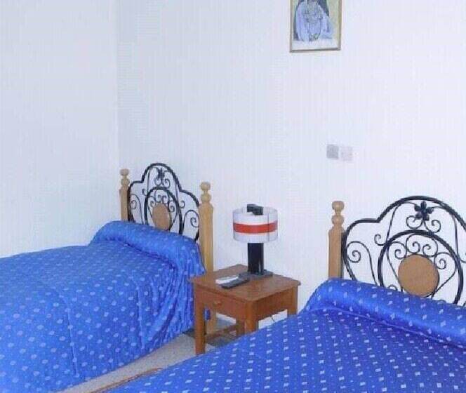 בית מלון כפרי Tiout