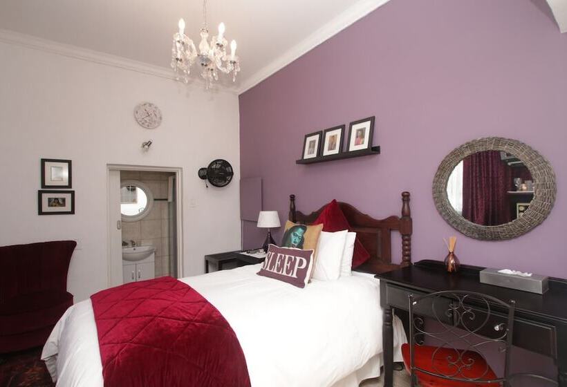 Pensió Arum Place Guest House