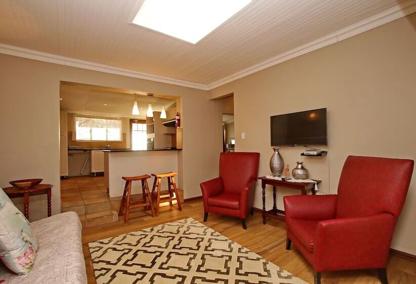 Pensió Arum Place Guest House