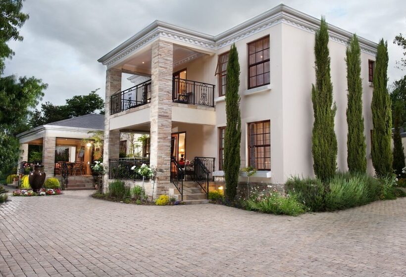 פנסיון Blaauwheim Guest House