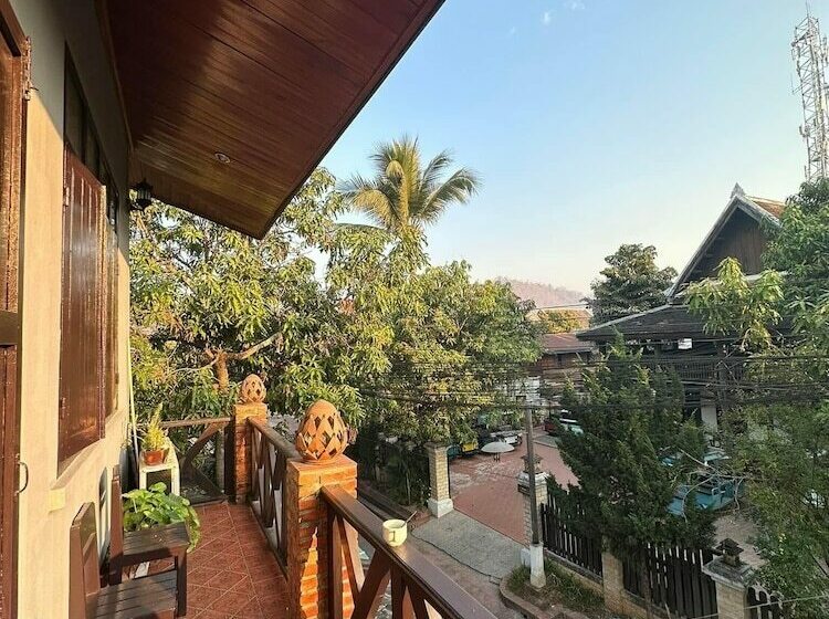 펜션 Nittaya Guesthouse