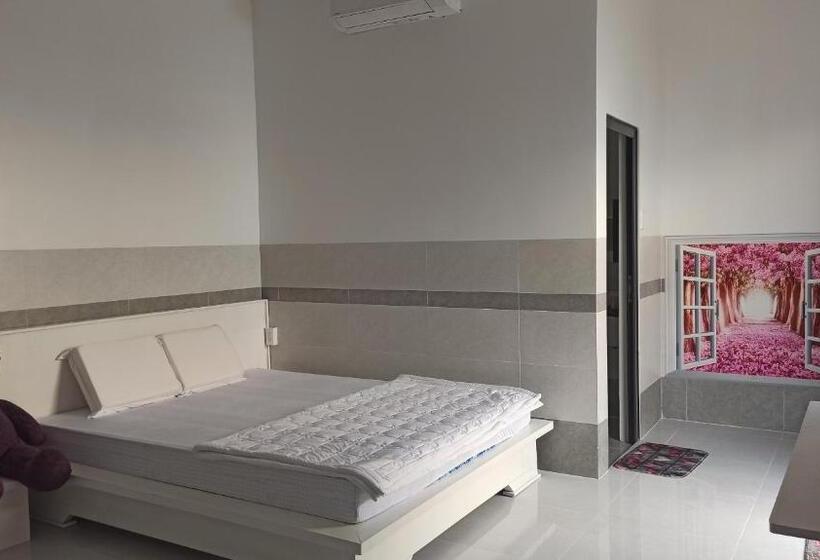 Cát Khuê Motel