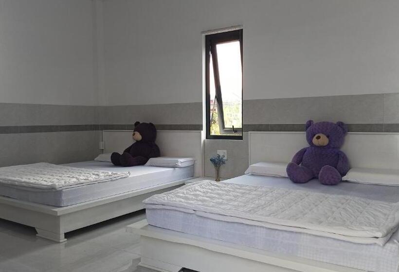 Cát Khuê Motel