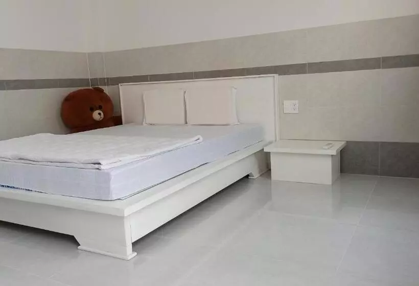 Cát Khuê Motel
