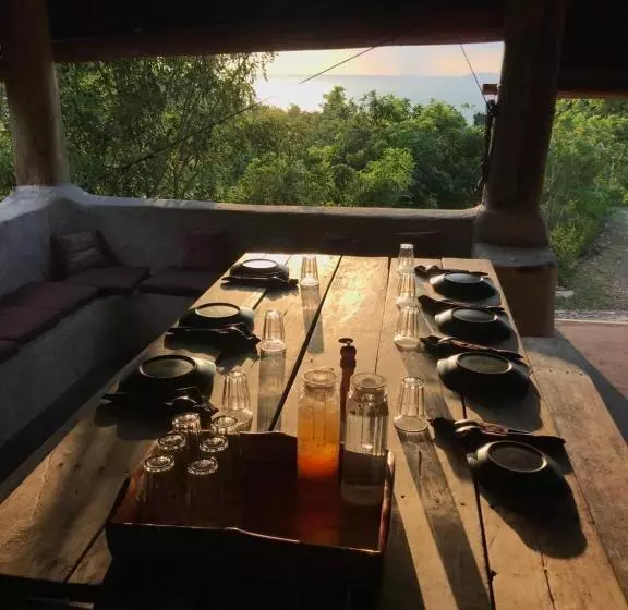 Hotelli Ngalung Kalla Retreat