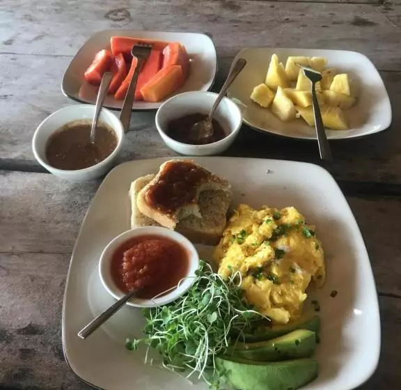 Hotelli Ngalung Kalla Retreat