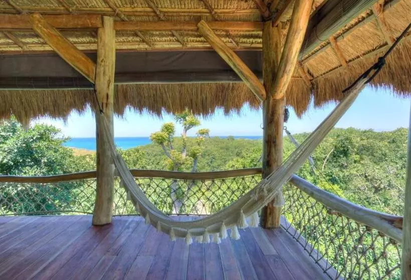 Hotelli Ngalung Kalla Retreat