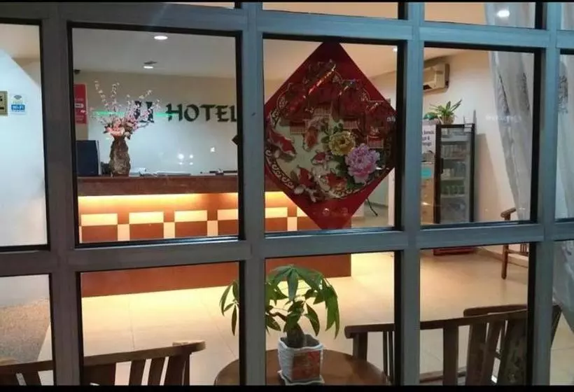 ホテル U