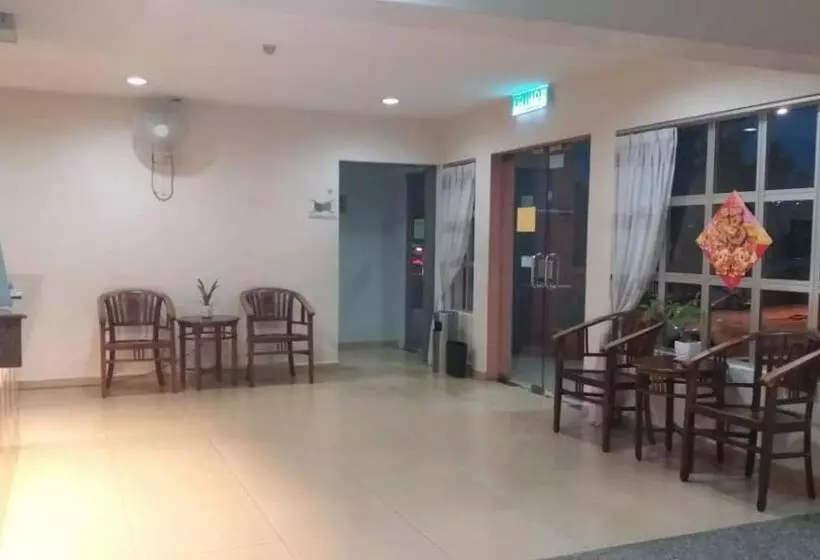 ホテル U