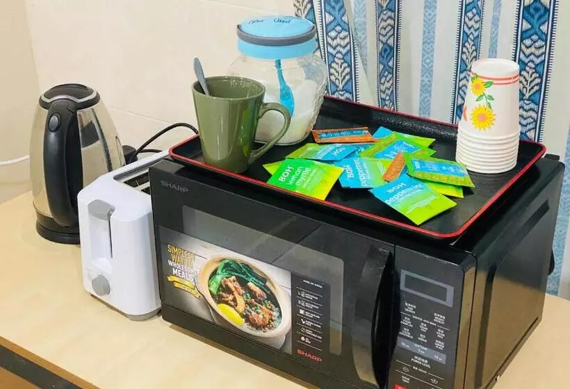 پانسیون 100 Oastel Coliving