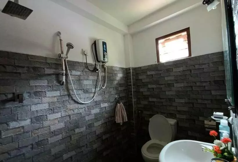 پانسیون Calm Palace Tangalle