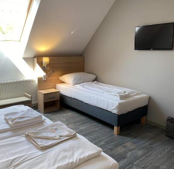 민박 Kis Szieszta Panzió