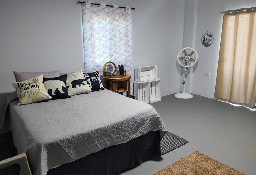 تختخواب و صبحانه Rancho Del Oso Tuerto