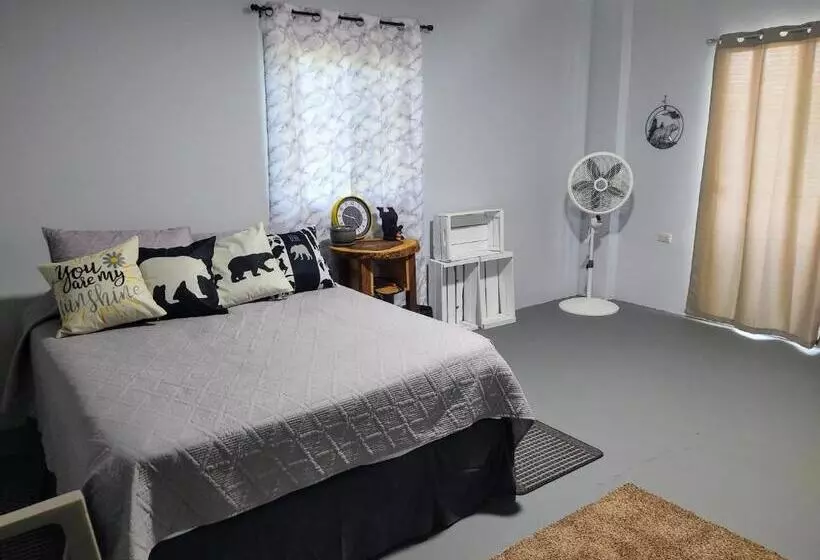 Aamiaismajoitus (B&B) Rancho Del Oso Tuerto