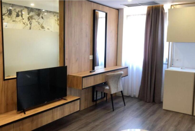 فندق Bar Restorant Ylli