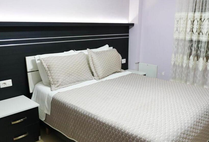 ホテル Vila Leo Lux