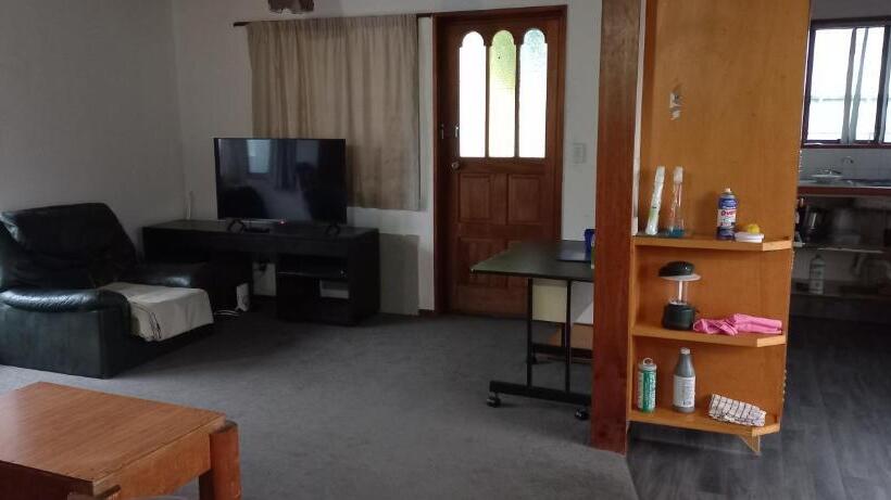 بنسيون City Budget Accommodation