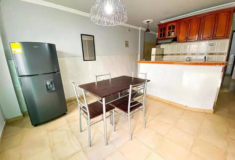 پانسیون Hostal Miami Beach