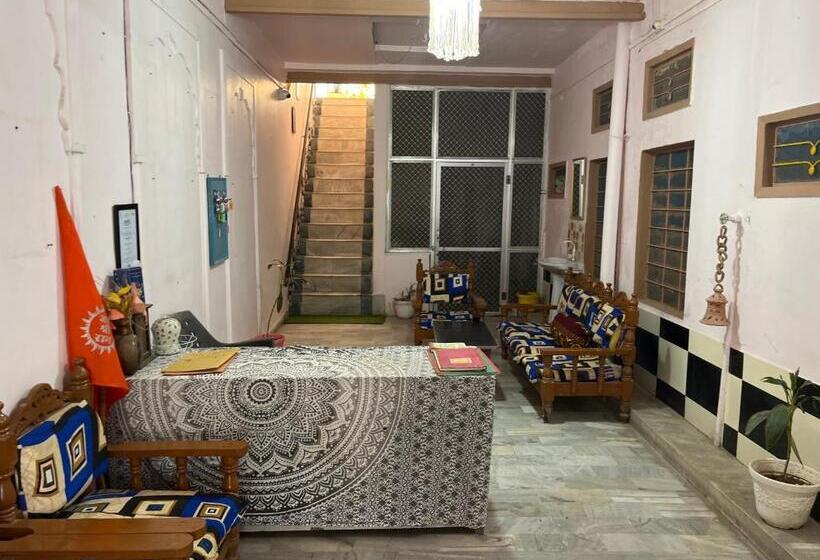 Auberge Hôtelière Yogis Heritage Palace