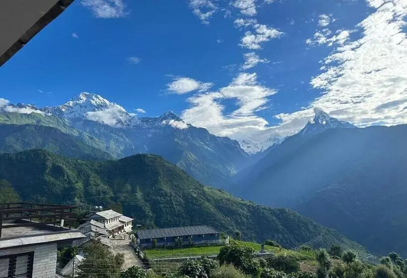 هتل Hill Top Lodge Ghandruk