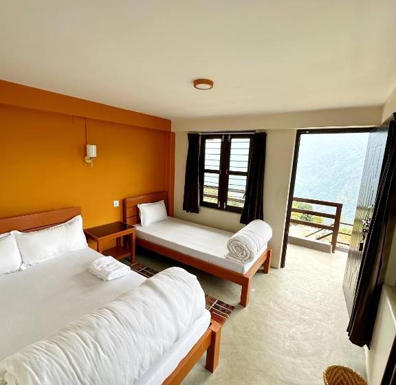 هتل Hill Top Lodge Ghandruk