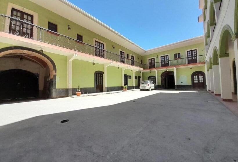 هتل Hostal Pancaira La Paz Bolivia