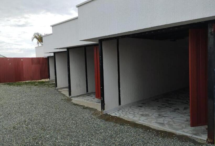 ホテル La Manzana