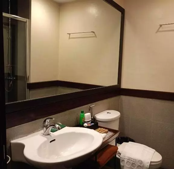 ホテル Private Unit At Forest Lodge Caml John Hay Baguio City