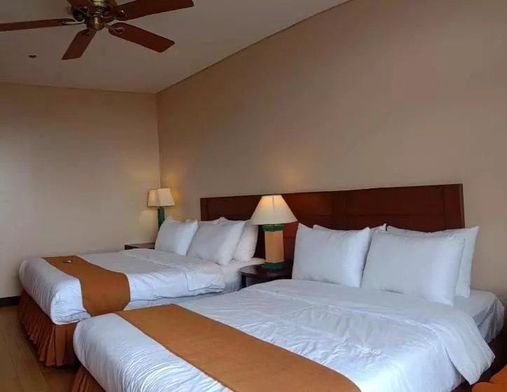 ホテル Private Unit At Forest Lodge Caml John Hay Baguio City