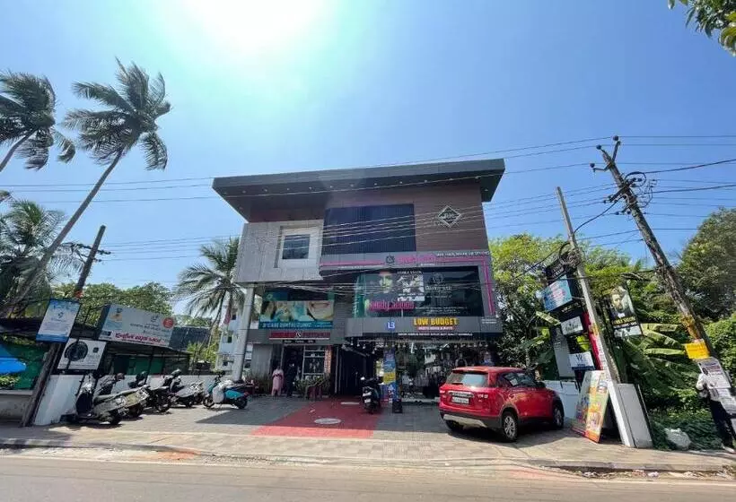 ホテル Rk Residency Calicut