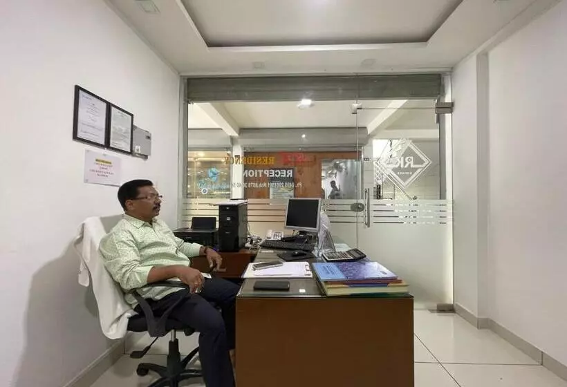 ホテル Rk Residency Calicut