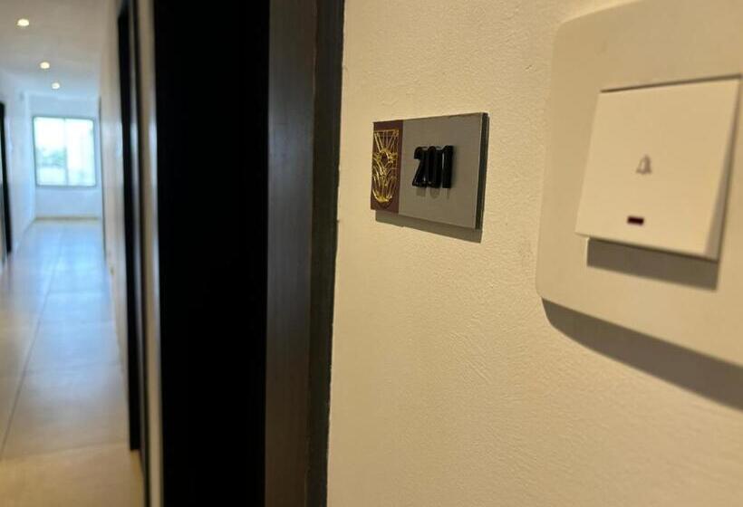 בית מלון כפרי Sunny Executive