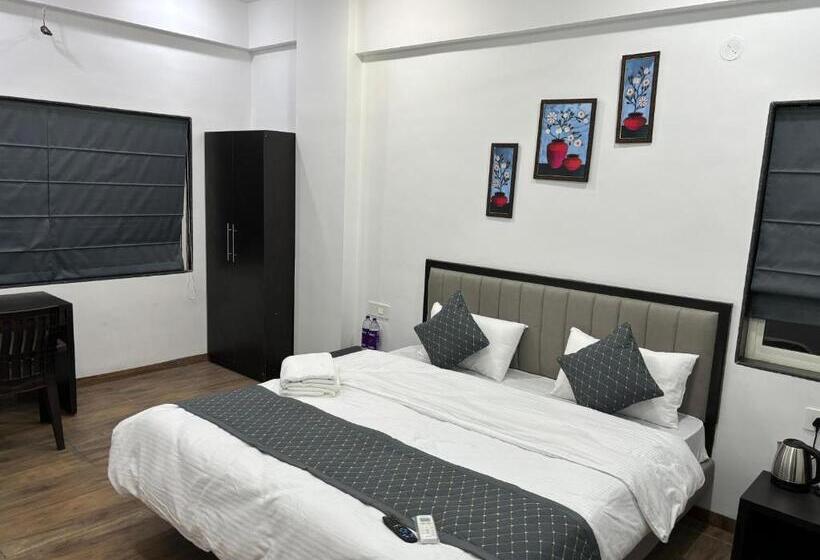 בית מלון כפרי Sunny Executive