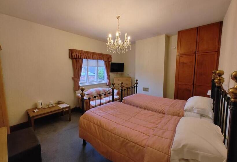 酒店 The Golden Cup Yoxall