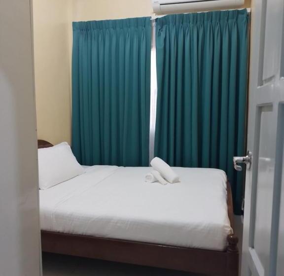 Nassim Hotel And Beach Resort