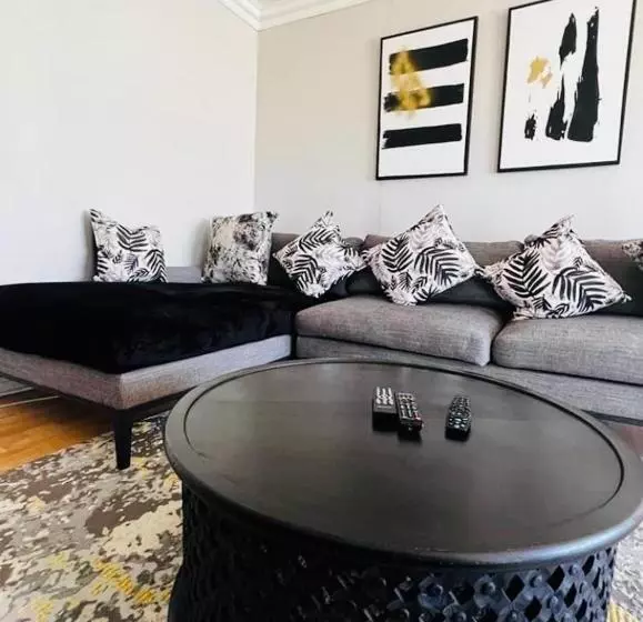 پانسیون Diamond Luxury Villa