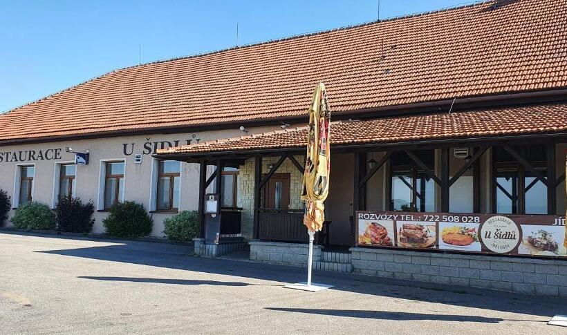 פנסיון Penzion A Restaurace U šidlů