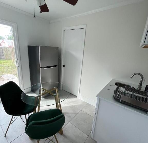 Pensjonat Sunshine State Of Mind Studio