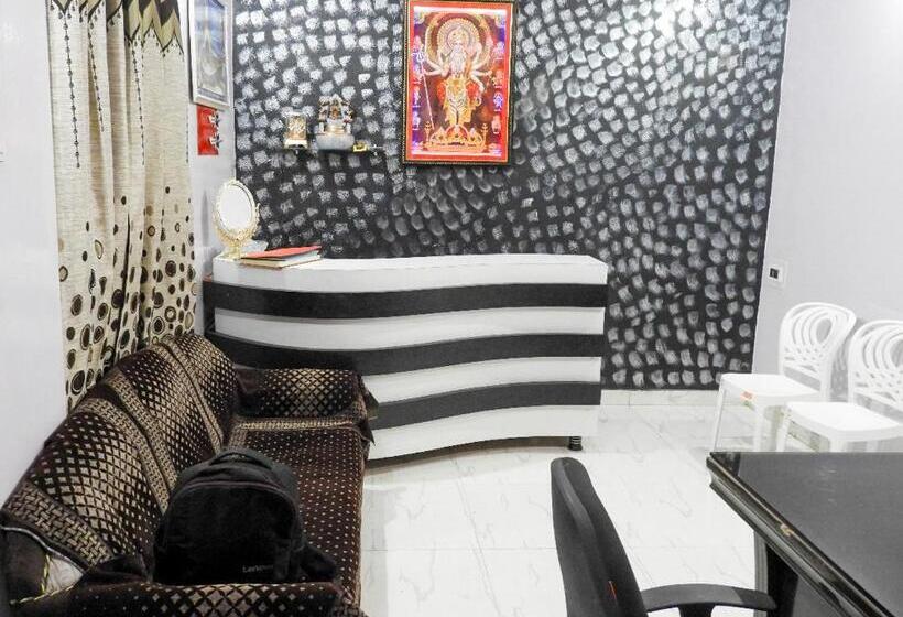 Pensió Ujjayini Home Stay