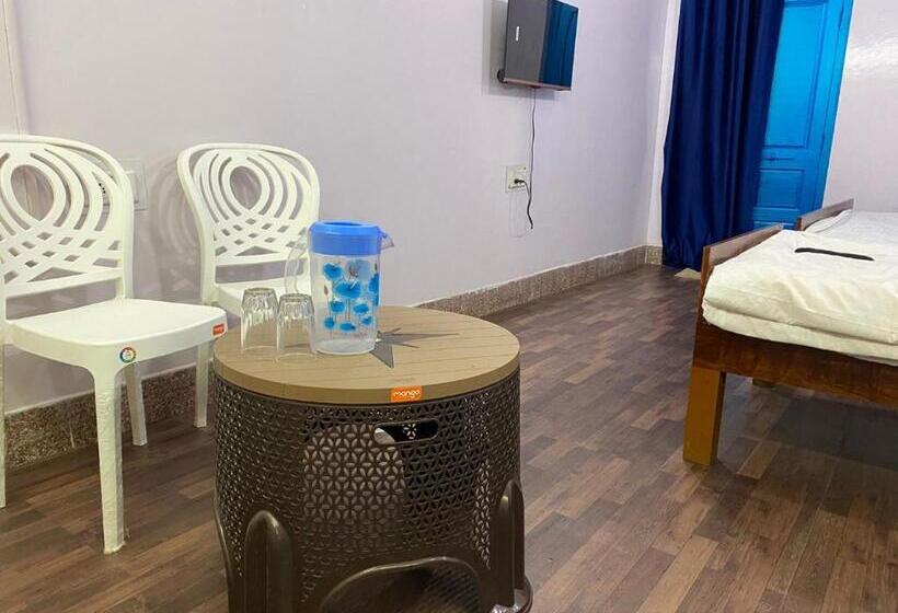 Pensió Ujjayini Home Stay