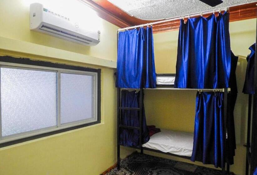 Pensió Ujjayini Home Stay